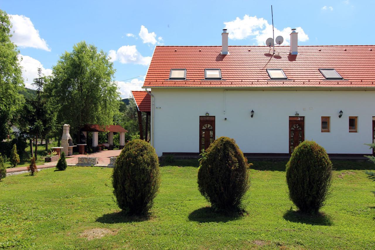 Felso Fogado Bed and Breakfast Felsőtold Buitenkant foto
