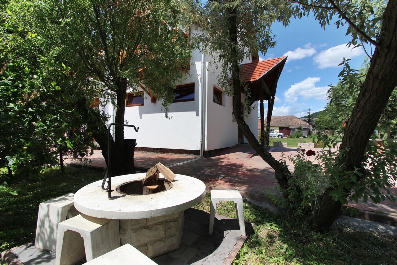 Felso Fogado Bed and Breakfast Felsőtold Buitenkant foto