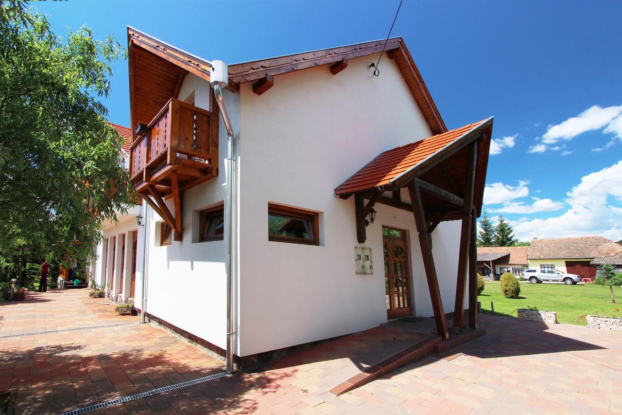 Felso Fogado Bed and Breakfast Felsőtold Buitenkant foto